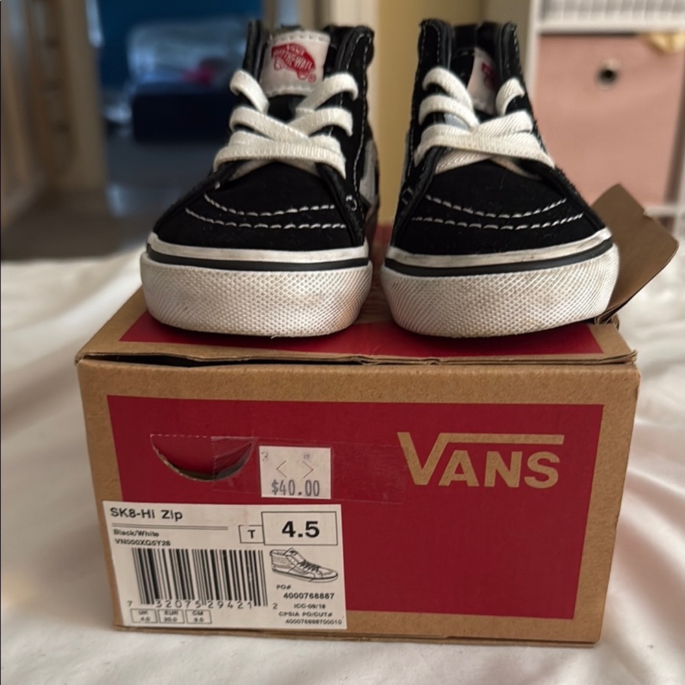 Vans Black and White Classic Sneakers with Canvas Upper